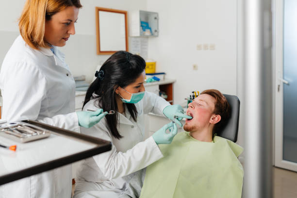 Best Emergency Tooth Extraction in Sausalito, CA